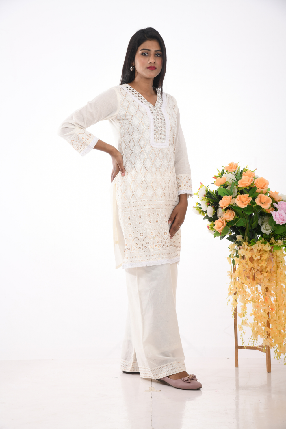 Elegant mirror and white threadwork detailing Kurta Set