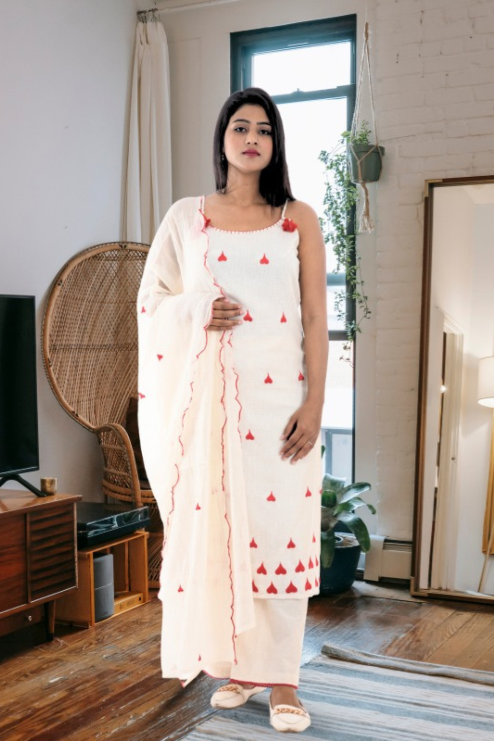 Ivory & Red heart-Embroidered cotton linen Kurta Set with Dupatta